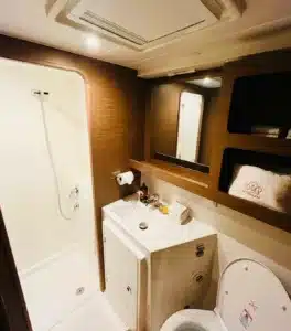 bathroom on luxury overnight boat charter koh samui