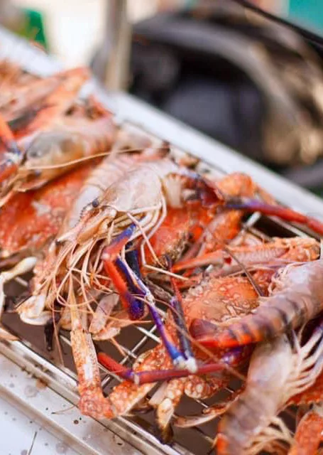 image showing bbq tiger prawns on our luxury samui boat charters