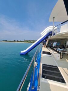 Slide luxury catamaran 71