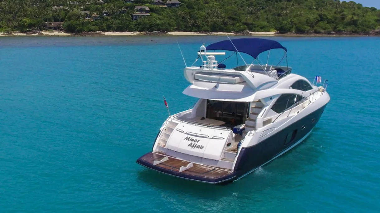 luxury boat charters, Charters